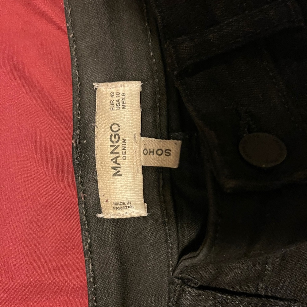 Jeans - Picture 3 of 3